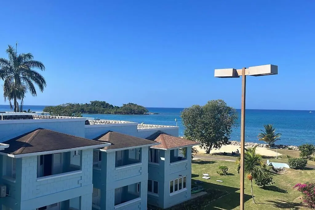 Villa Na Penda-Oasis @ Point Village, Negril