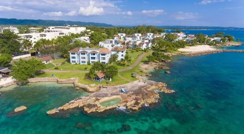 Villa Na Penda-Oasis @ Point Village, Negril